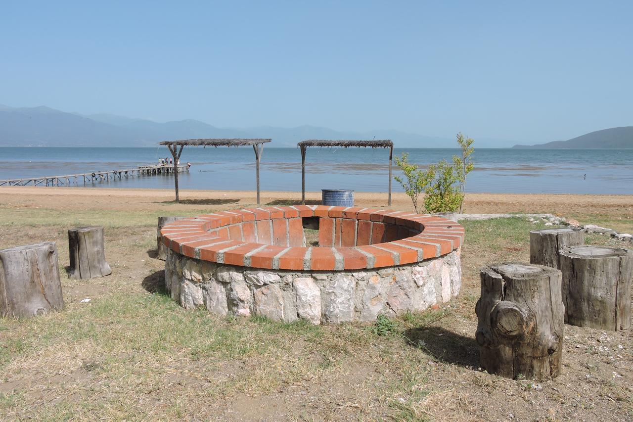 Lakeview Hotel And Resort Otesevo 외부 사진